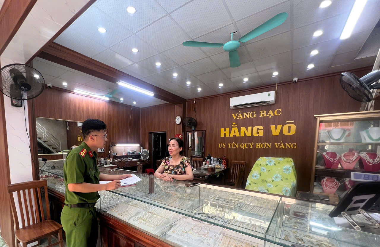 Công an xã Tuệ Tĩnh triển khai tuyên truyền và ký cam kết phòng ngừa tội phạm liên quan đến vàng, tài sản mã hóa